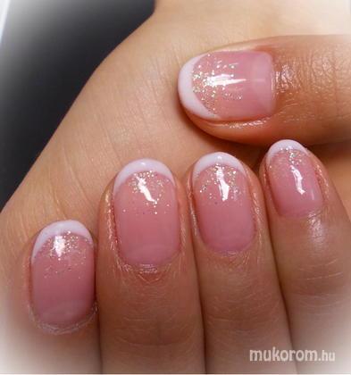 	Nail Art